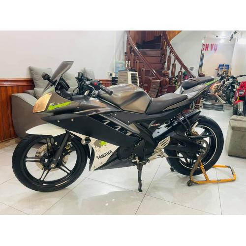 Bán xe Yamaha R15 v2 2017 giá 4x triệu Bán xe Yamaha R15 v2 2017 giá 4x triệu
